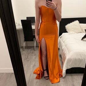 Bridesmaids/prom dress